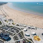 アパート Agreable Bord De Mer, Parking
