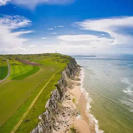 Agreable Bord De Mer, Parking קאלה